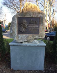 On June 21, 2014, the village of Port Chester dedicated a plaque at 68 N. Regent St. celebrating Luigi Del Bianco’s role as chief carver for the Mount Rushmore National Memorial. Photos courtesy the Del Bianco family